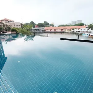 Luxury On River Malacca