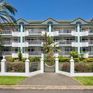 Costa Royale 4*, Trinity Beach Australia